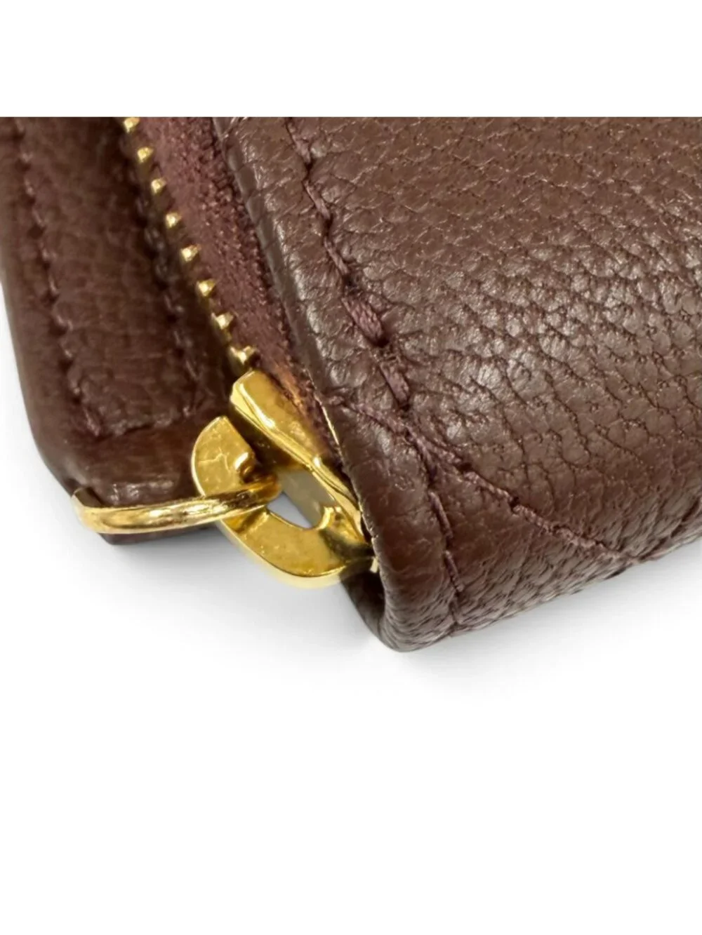Chanel CC Logo Round Zip Grained Goatskin Compact Wallet Bifold
